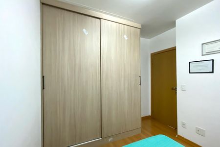 Apartamento à venda com 190m², 4 quartos e 3 vagas Apartamento à venda com 190m², 4 quartos e 3 vagasQuarto 3
