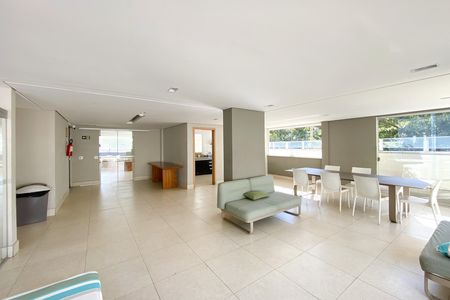 Apartamento à venda com 190m², 4 quartos e 3 vagas Apartamento à venda com 190m², 4 quartos e 3 vagasÁrea comum