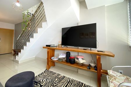 Apartamento à venda com 190m², 4 quartos e 3 vagas Apartamento à venda com 190m², 4 quartos e 3 vagasSala de Estar