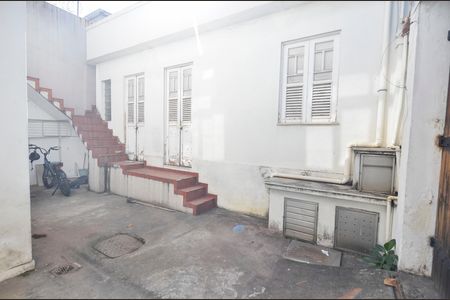 Casa para alugar com 241m², 5 quartos e 2 vagas Casa para alugar com 241m², 5 quartos e 2 vagasÁrea de Serviço