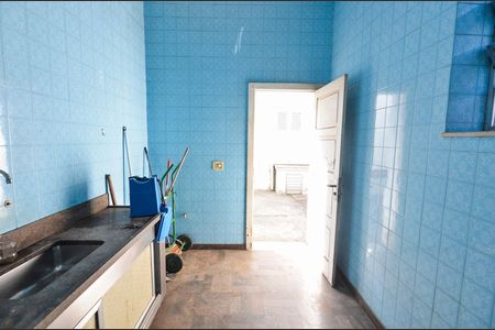 Casa para alugar com 241m², 5 quartos e 2 vagas Casa para alugar com 241m², 5 quartos e 2 vagasCozinha