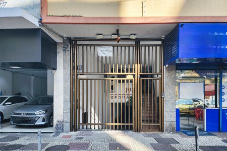 Apartamento para alugar com 58m², 2 quartos e 1 vaga Apartamento para alugar com 58m², 2 quartos e 1 vagaFachada