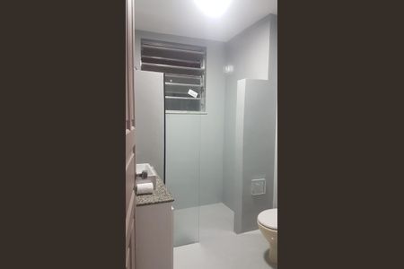 Banheiro de casa para alugar com 3 quartos, 150m² em Cascadura, Rio de Janeiro