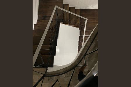 Casa para alugar com 150m², 3 quartos e sem vaga Casa para alugar com 150m², 3 quartos e sem vagaEscada
