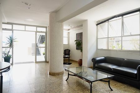 Apartamento para alugar com 70m², 2 quartos e 2 vagas Apartamento para alugar com 70m², 2 quartos e 2 vagasHall
