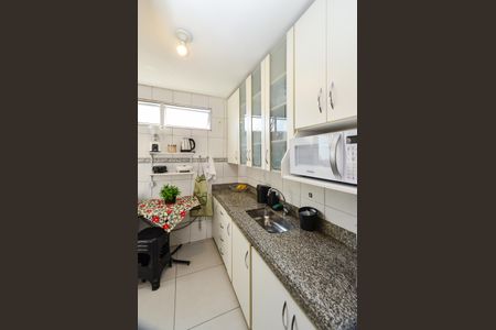 Apartamento à venda com 85m², 4 quartos e 2 vagasCozinha