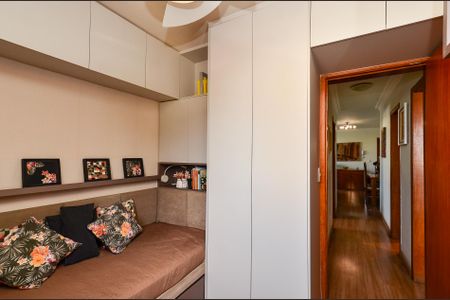 Apartamento à venda com 85m², 4 quartos e 2 vagasQuarto 2