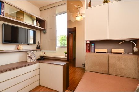 Apartamento à venda com 85m², 4 quartos e 2 vagasQuarto 2