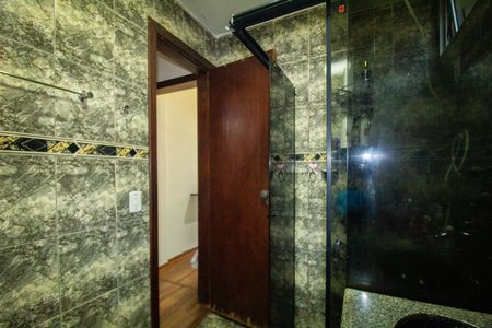 Apartamento à venda com 94m², 3 quartos e 1 vaga Apartamento à venda com 94m², 3 quartos e 1 vagaBanheiro Social