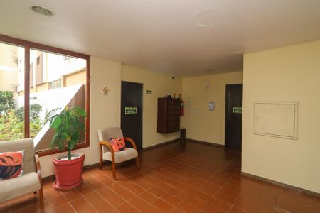 Apartamento à venda com 60m², 2 quartos e 2 vagasÁrea comum - Hall de entrada