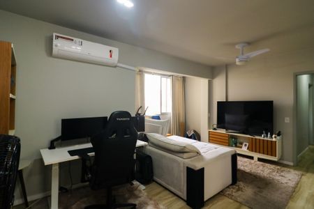 Apartamento à venda com 60m², 2 quartos e 2 vagasSala