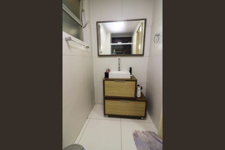 Apartamento à venda com 60m², 2 quartos e 2 vagasBanheiro