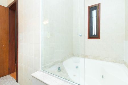 Casa de condomínio para alugar com 156m², 3 quartos e 1 vaga Casa de condomínio para alugar com 156m², 3 quartos e 1 vagaBanheiro