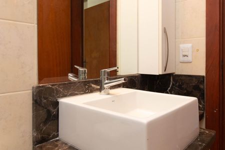 Casa de condomínio para alugar com 156m², 3 quartos e 1 vaga Casa de condomínio para alugar com 156m², 3 quartos e 1 vagaBanheiro