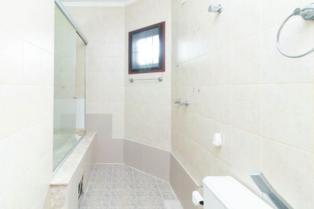Casa de condomínio para alugar com 156m², 3 quartos e 1 vaga Casa de condomínio para alugar com 156m², 3 quartos e 1 vagaBanheiro