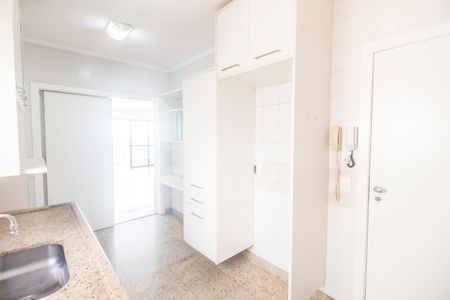 Apartamento à venda com 94m², 2 quartos e 2 vagas Apartamento à venda com 94m², 2 quartos e 2 vagasCozinha