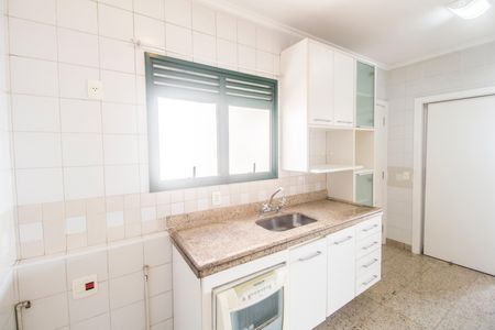 Apartamento à venda com 94m², 2 quartos e 2 vagas Apartamento à venda com 94m², 2 quartos e 2 vagasCozinha