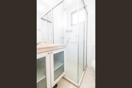 Apartamento à venda com 94m², 2 quartos e 2 vagas Apartamento à venda com 94m², 2 quartos e 2 vagasBanheiro da Suíte