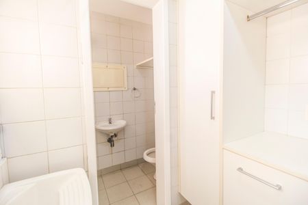 Apartamento à venda com 94m², 2 quartos e 2 vagas Apartamento à venda com 94m², 2 quartos e 2 vagasÁrea de Serviço