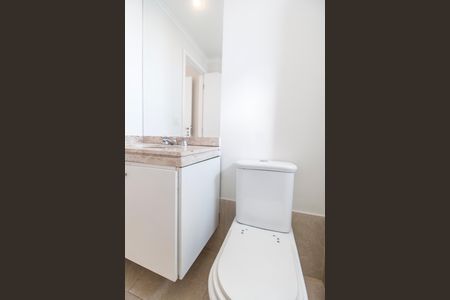 Apartamento à venda com 94m², 2 quartos e 2 vagas Apartamento à venda com 94m², 2 quartos e 2 vagasBanheiro da Suíte