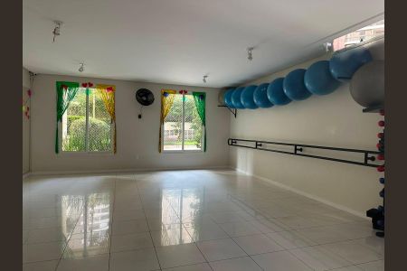 Apartamento à venda com 107m², 3 quartos e 3 vagasÁrea externa