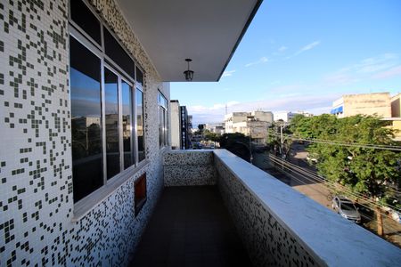 Apartamento à venda com 80m², 2 quartos e 1 vagaVaranda