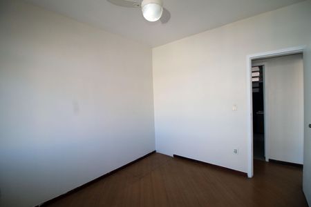 Apartamento à venda com 80m², 2 quartos e 1 vagaQuarto 2
