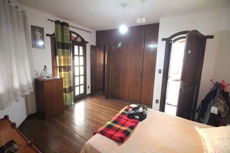 Casa à venda com 360m², 6 quartos e 6 vagasQuarto 2