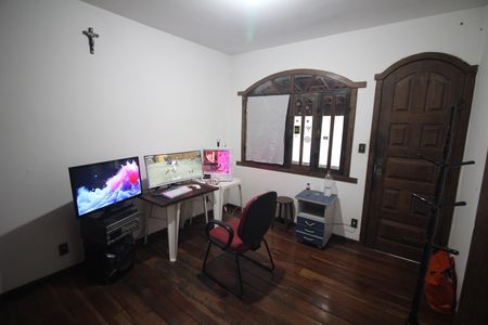 Casa à venda com 360m², 6 quartos e 6 vagasQuarto 5
