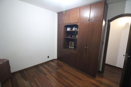Casa à venda com 360m², 6 quartos e 6 vagasQuarto 3