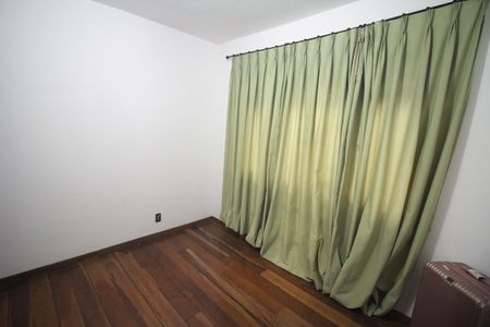 Casa à venda com 360m², 6 quartos e 6 vagasQuarto 3
