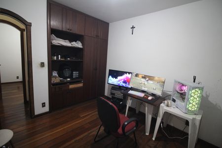 Casa à venda com 360m², 6 quartos e 6 vagasQuarto 5