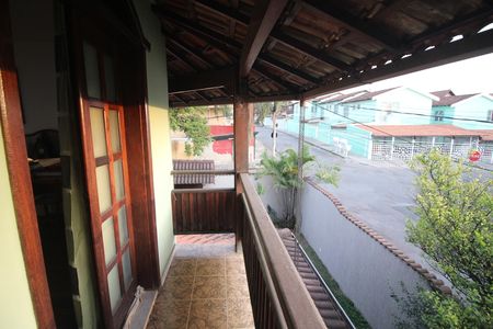 Casa à venda com 360m², 6 quartos e 6 vagasVaranda Quarto 2