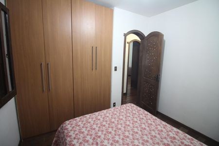 Casa à venda com 360m², 6 quartos e 6 vagasQuarto 4