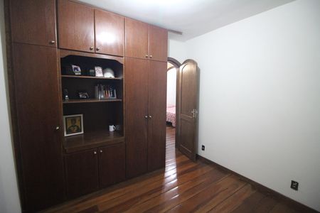 Casa à venda com 360m², 6 quartos e 6 vagasQuarto 3