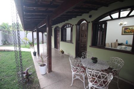 Casa à venda com 360m², 6 quartos e 6 vagasQuintal