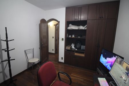 Casa à venda com 360m², 6 quartos e 6 vagasQuarto 5