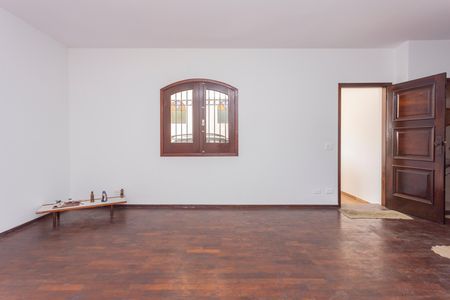 Casa à venda com 202m², 4 quartos e 3 vagasSala