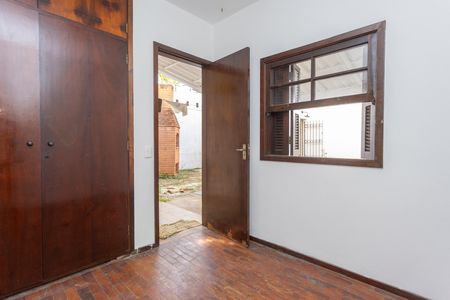 Casa à venda com 202m², 4 quartos e 3 vagasEdícula - Quarto