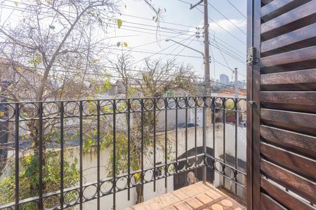 Casa à venda com 202m², 4 quartos e 3 vagasSacada Quarto 2