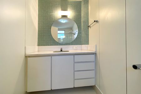 Apartamento para alugar com 160m², 4 quartos e 2 vagas Apartamento para alugar com 160m², 4 quartos e 2 vagasBanheiro da Suíte