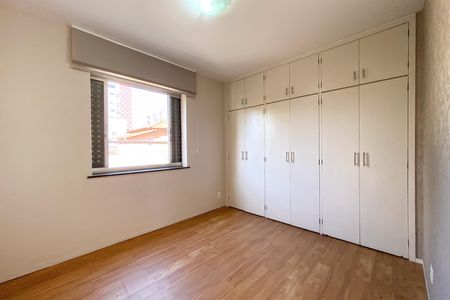 Apartamento para alugar com 160m², 4 quartos e 2 vagas Apartamento para alugar com 160m², 4 quartos e 2 vagasQuarto 4