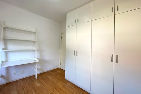 Apartamento para alugar com 160m², 4 quartos e 2 vagas Apartamento para alugar com 160m², 4 quartos e 2 vagasQuarto 2