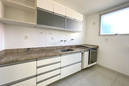 Apartamento para alugar com 160m², 4 quartos e 2 vagas Apartamento para alugar com 160m², 4 quartos e 2 vagasCozinha