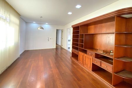 Apartamento para alugar com 160m², 4 quartos e 2 vagas Apartamento para alugar com 160m², 4 quartos e 2 vagasSala 2