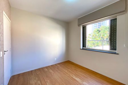 Apartamento para alugar com 160m², 4 quartos e 2 vagas Apartamento para alugar com 160m², 4 quartos e 2 vagasQuarto 4