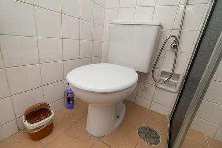 Apartamento para alugar com 60m², 2 quartos e 1 vaga Apartamento para alugar com 60m², 2 quartos e 1 vagaBanheiro