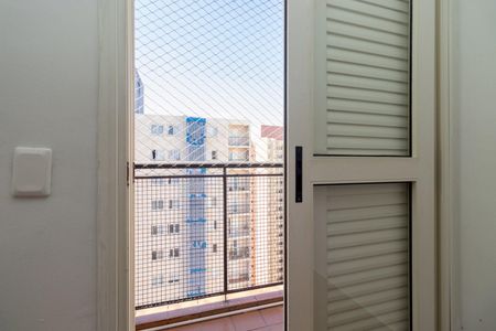Apartamento para alugar com 60m², 2 quartos e 1 vaga Apartamento para alugar com 60m², 2 quartos e 1 vagaVaranda do quarto