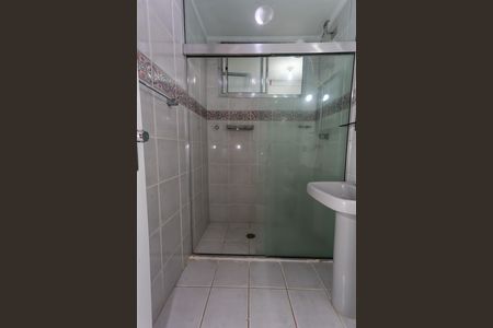 Banheiro de apartamento à venda com 2 quartos, 75m² em Vila Progredior, São Paulo