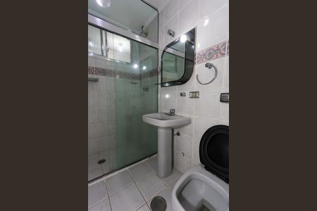 Apartamento à venda com 75m², 2 quartos e 1 vaga Apartamento à venda com 75m², 2 quartos e 1 vagaBanheiro